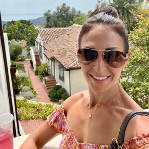 Meet your Posher, Liz